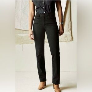 Imogene and Willie Sophie black jeans size 28